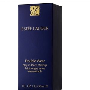 Estee Lauder Double Wear Stay in Place Makeup 1N0 Porcelain 1 Oz Foundation